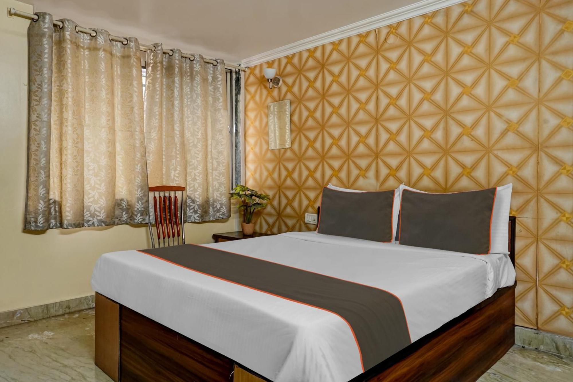 Hotel Galaxy Residency Kalyani Nagar ปูเน่ ภายนอก รูปภาพ
