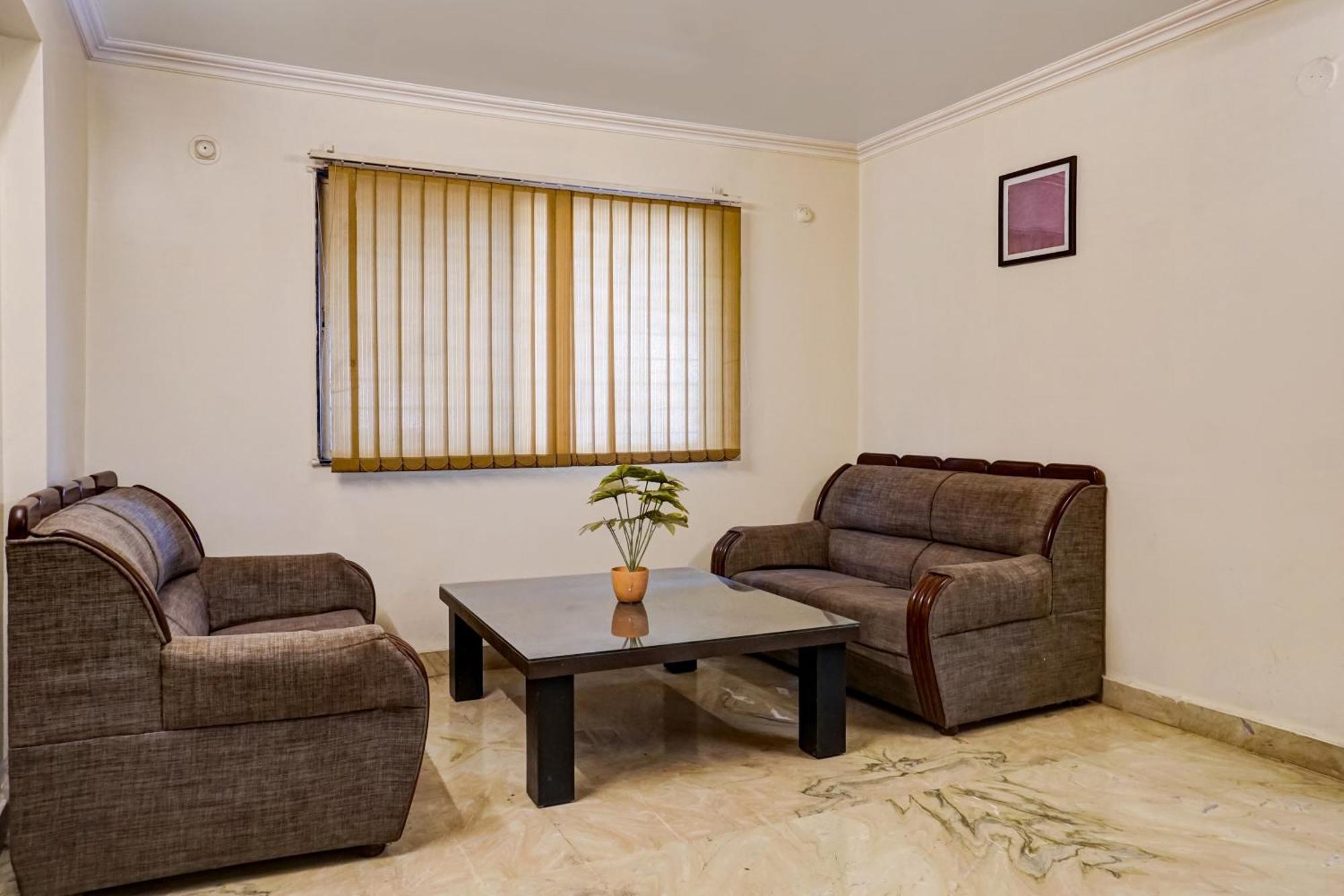 Hotel Galaxy Residency Kalyani Nagar ปูเน่ ภายนอก รูปภาพ