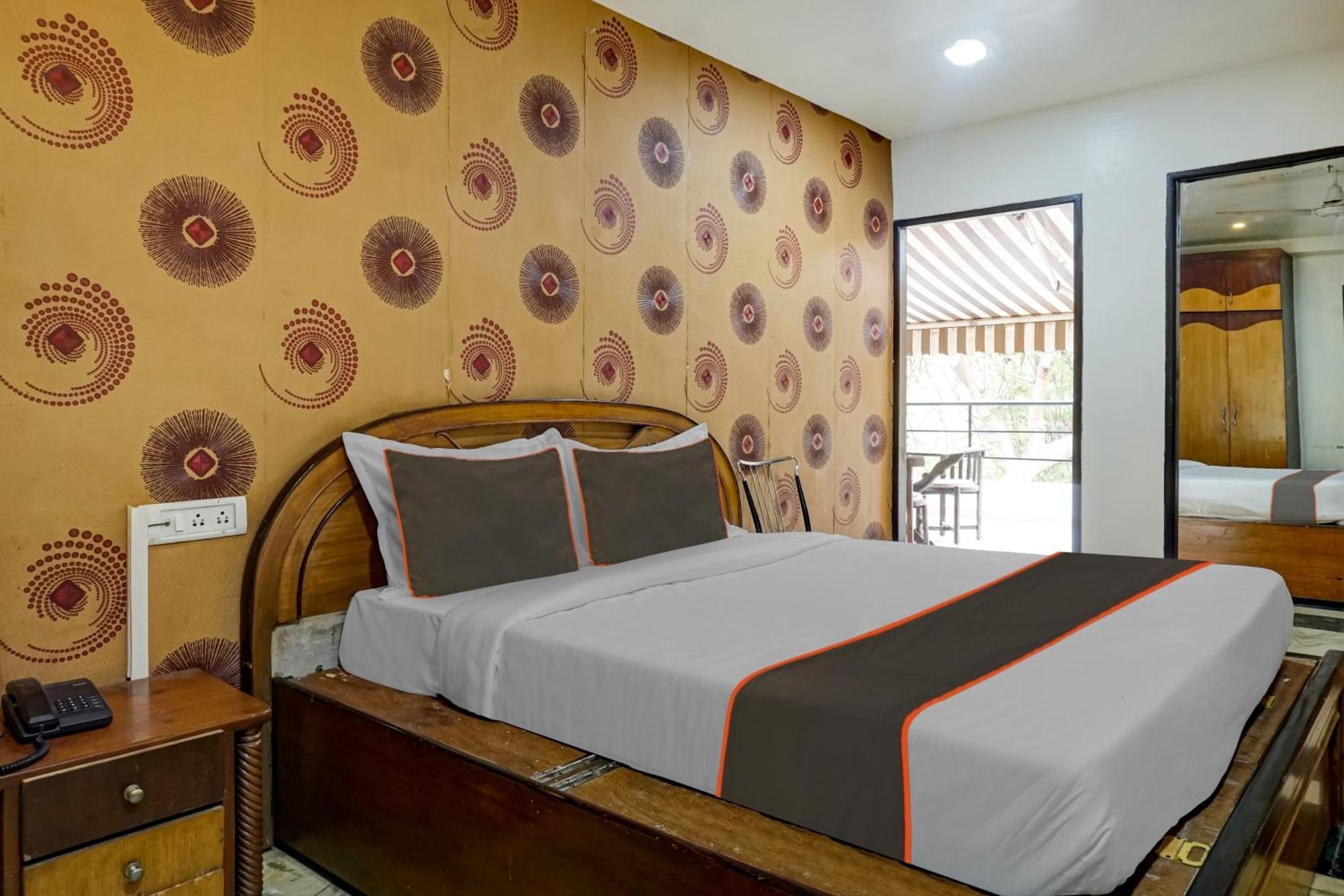Hotel Galaxy Residency Kalyani Nagar ปูเน่ ภายนอก รูปภาพ