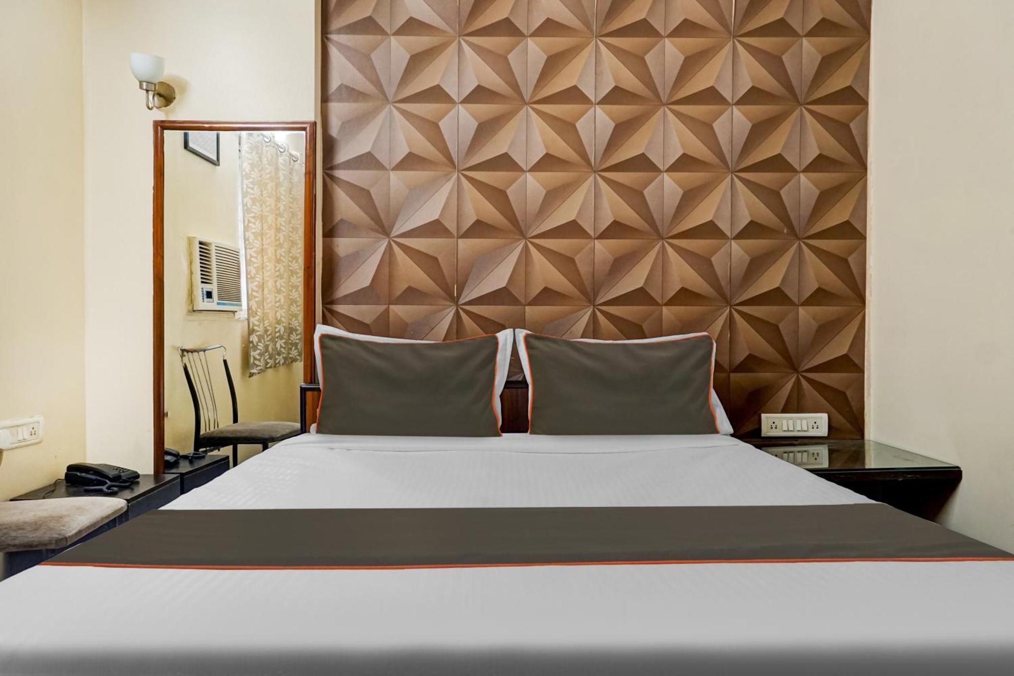 Hotel Galaxy Residency Kalyani Nagar ปูเน่ ภายนอก รูปภาพ