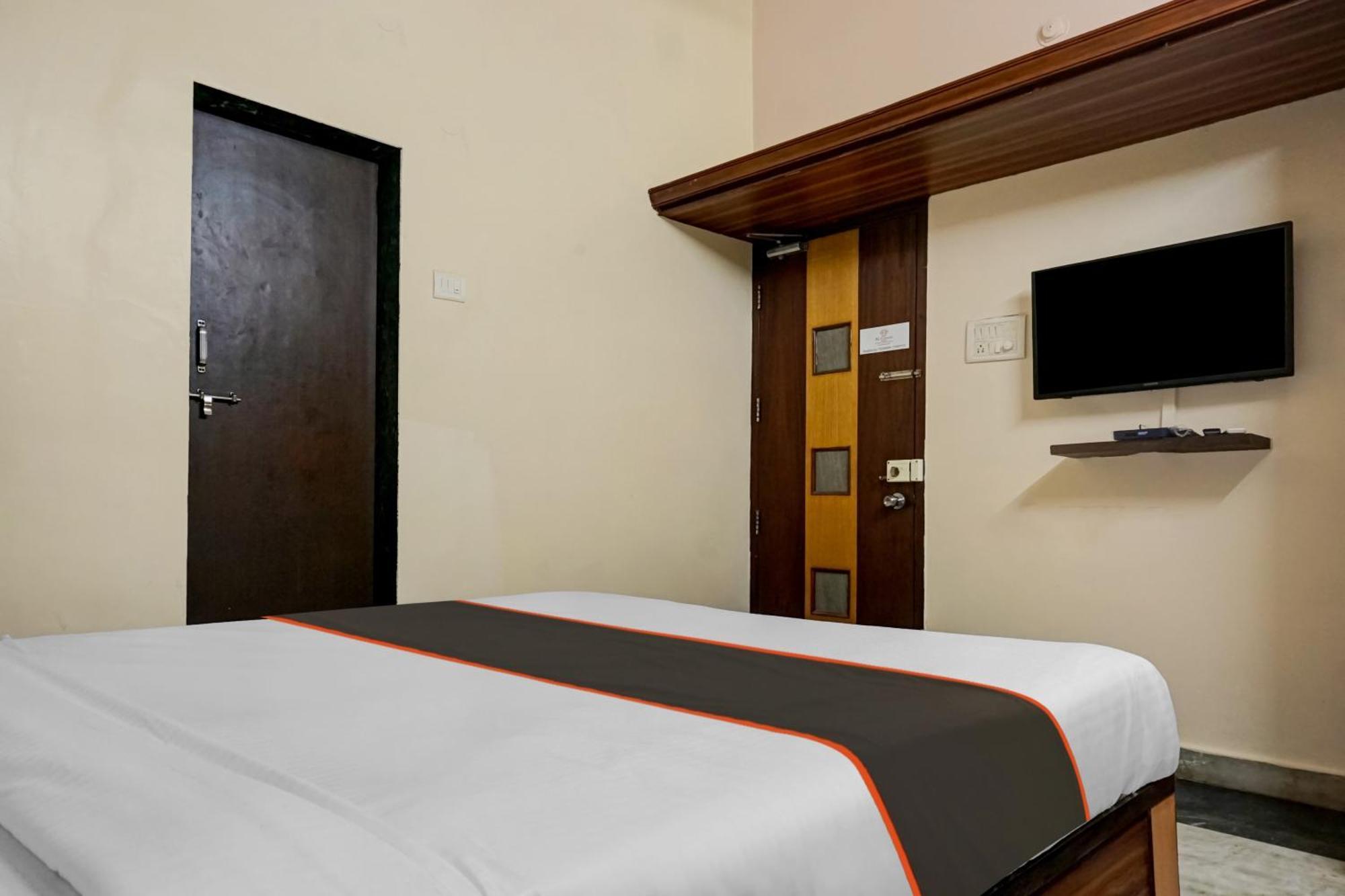 Hotel Galaxy Residency Kalyani Nagar ปูเน่ ภายนอก รูปภาพ